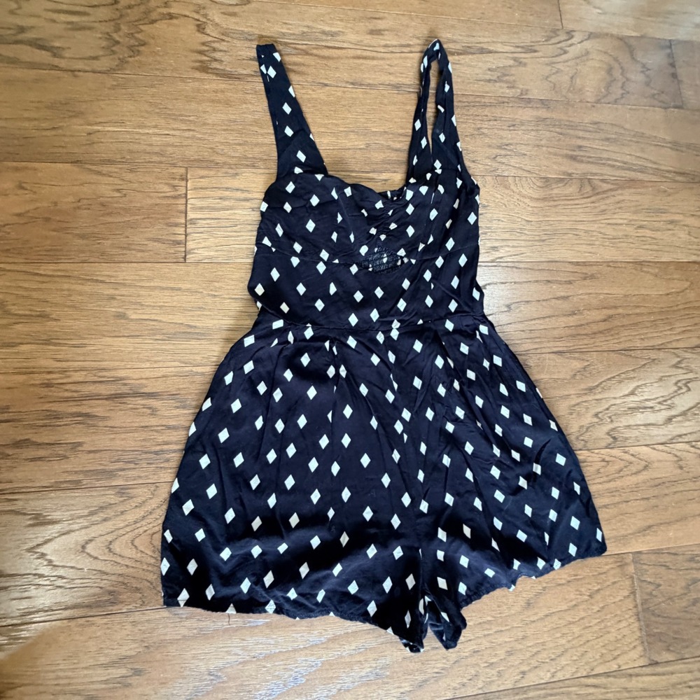 Material Girl Women Small Romper Black White Sleeveless Cutout Retro Rockabilly